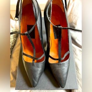 Classic Lanvin Black Leather Pumps with Grosgrain strap 37.5